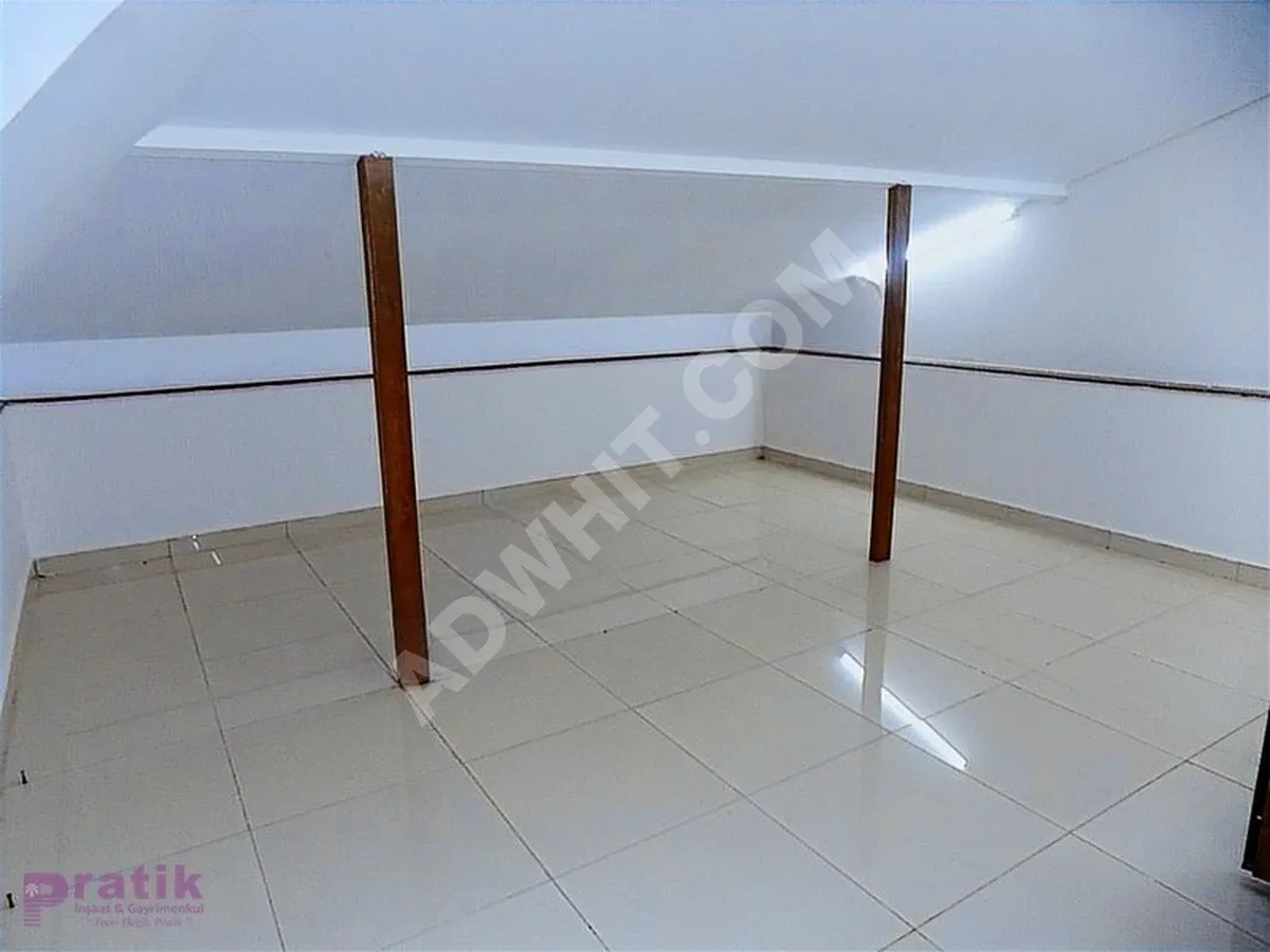 KARTAL SOĞANLIKDA TRİPLEKS İSKANLI MÜSKAKİL EV görsel 12