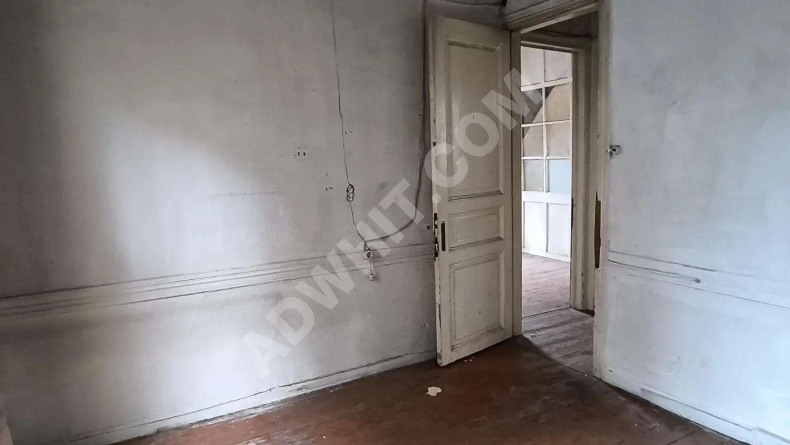 İSTANBUL KADIKÖY KIZILTOPRAKTA SATILIK MÜSTAKİL EV görsel 18