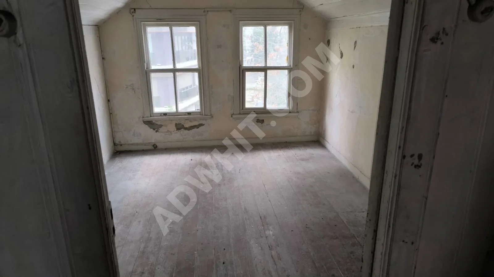 İSTANBUL KADIKÖY KIZILTOPRAKTA SATILIK MÜSTAKİL EV görsel 26