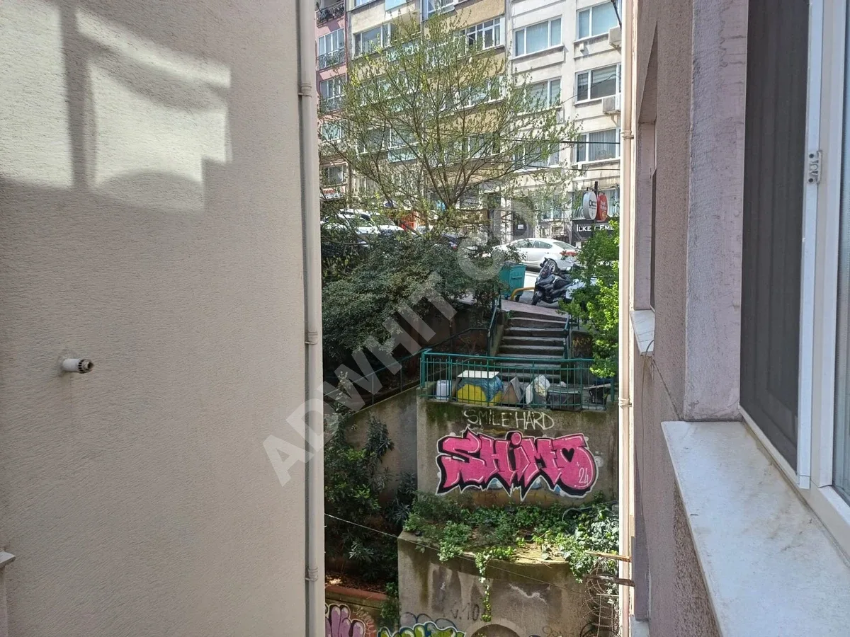 CİHANGİR'DE SATILIK 1+1 DAİRE - NET 60 M² KAPALI MUTFAKLI görsel 10