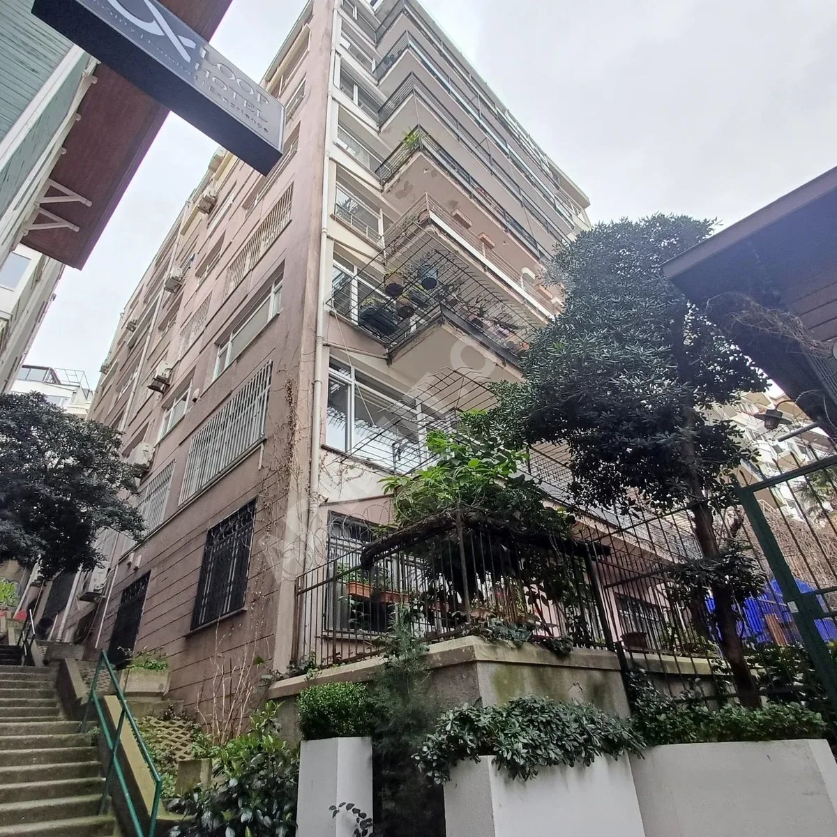 CİHANGİR'DE SATILIK 1+1 DAİRE - NET 60 M² KAPALI MUTFAKLI görsel 26