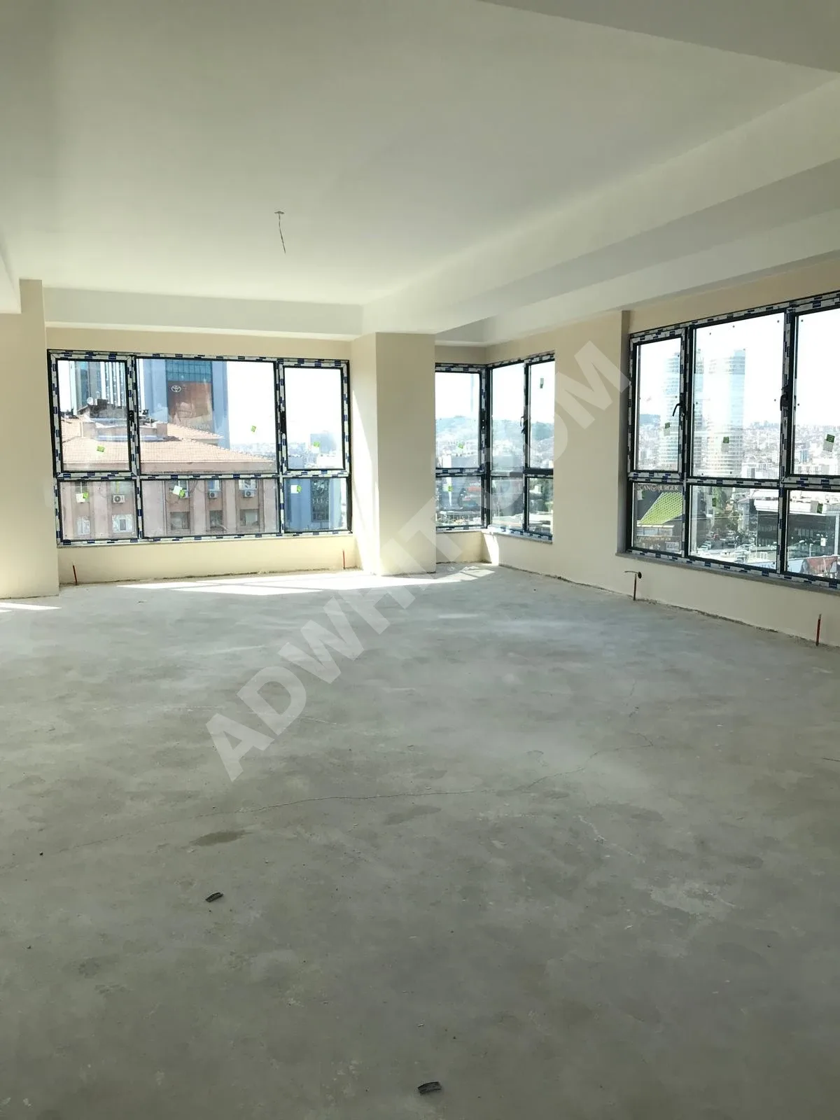 E-5 YENİ SAHRA METRO DURAĞI YANINDA 2500 m² KOMPLE KİRALIK BİNA görsel 10