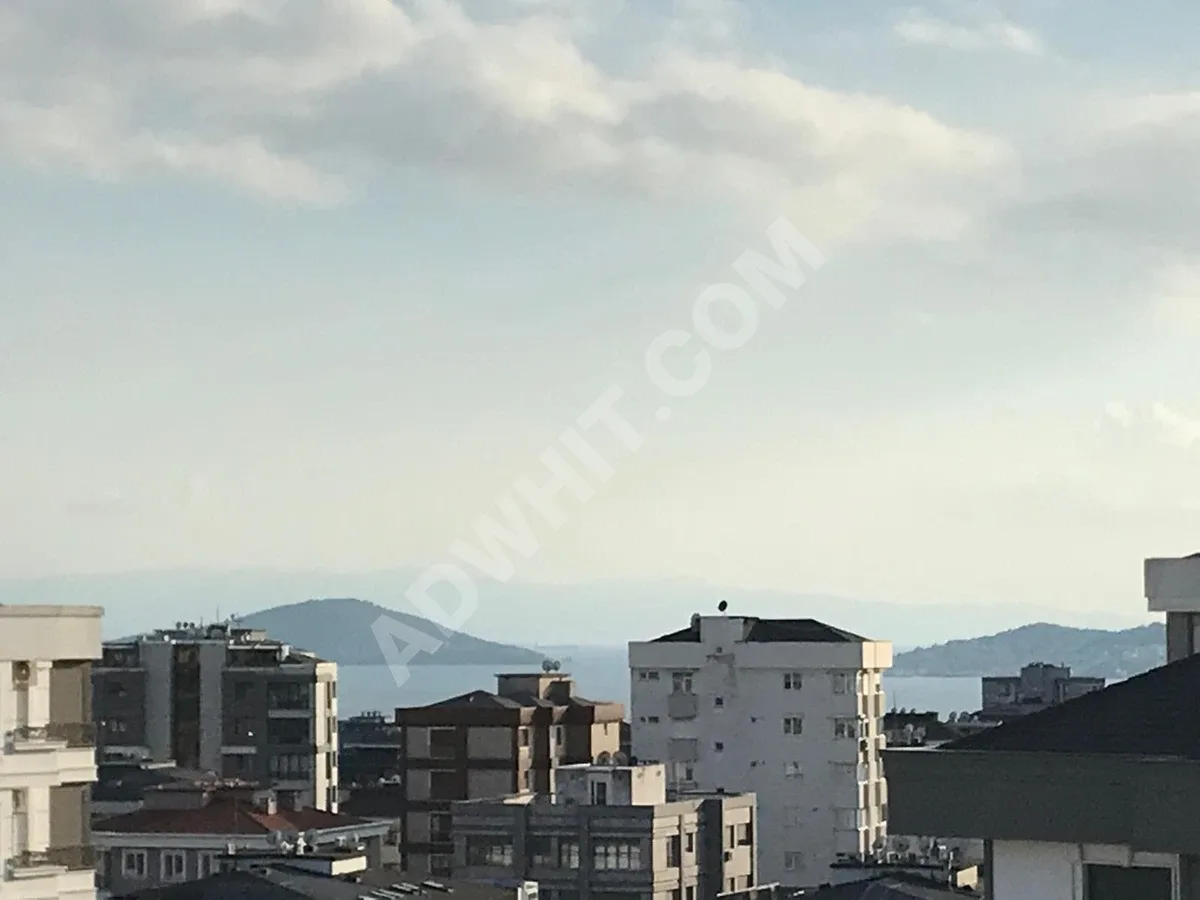 KAZASKER MİNÜBÜS CADDESİ ÜZERİNDE DENİZ MANZARALI 7+2 DUBLEX görsel 2