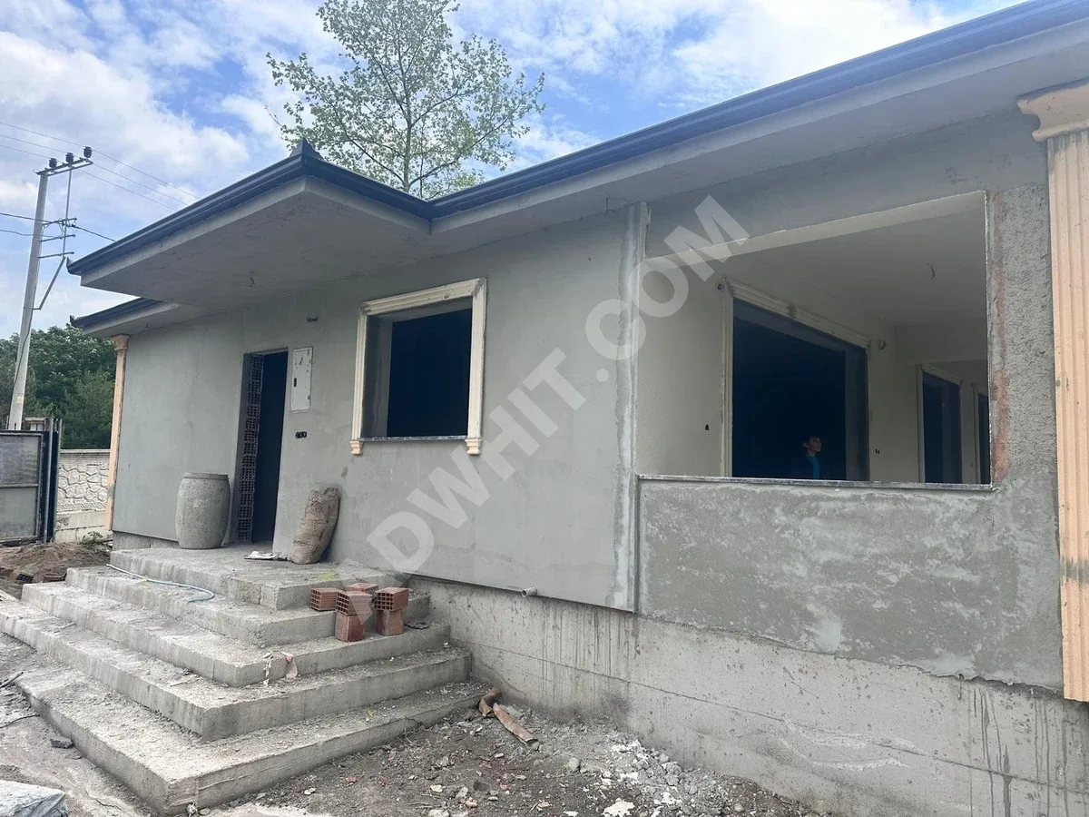 SAKARYA AKYAZI ÇAKIROĞLUNDA SATILIK MÜSTAKİL BAHÇELİ EV görsel 3