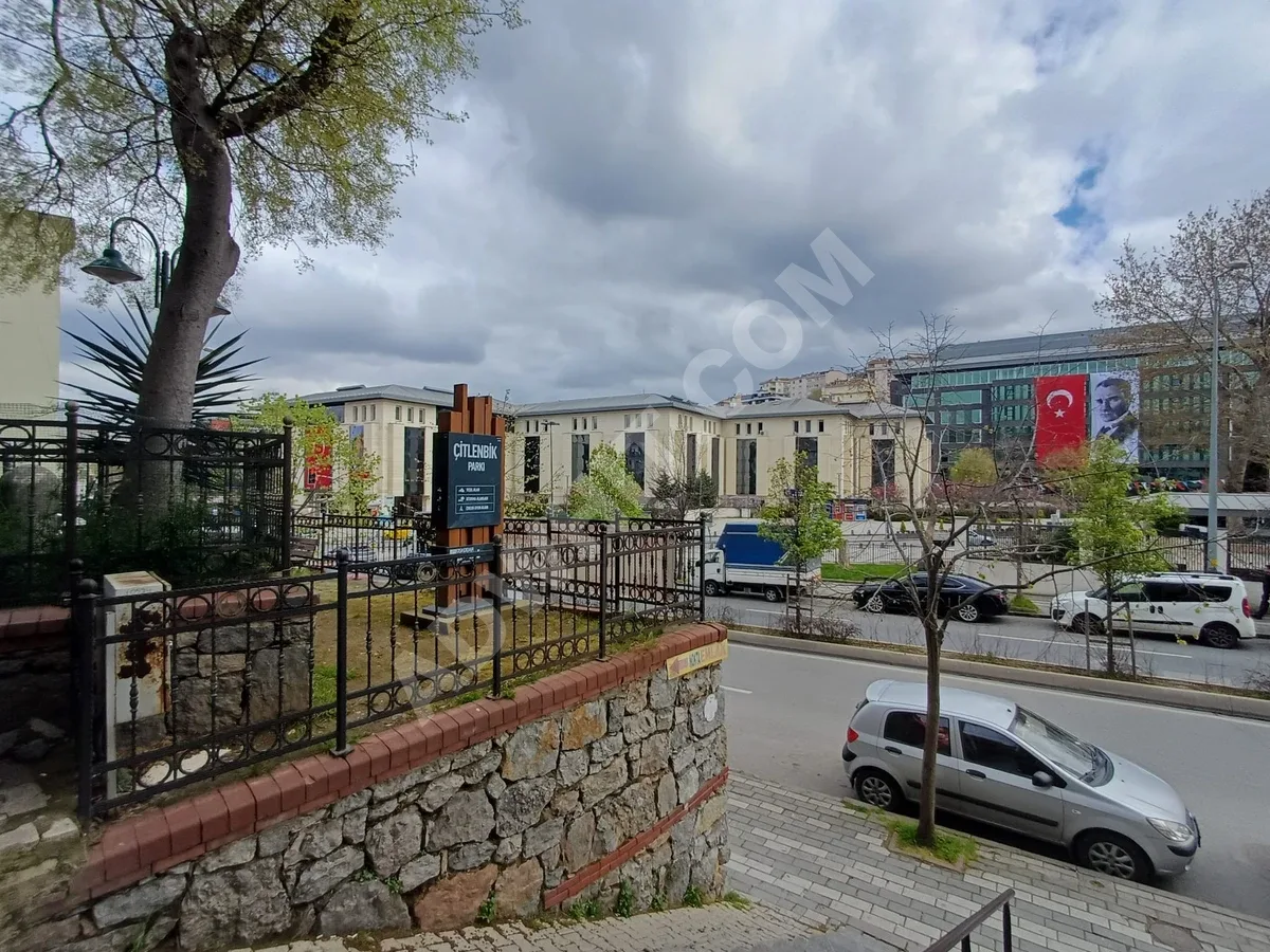 🏡 ÜSKÜDAR MERKEZDE SIFIR BİNADA 3+2 DUBLEX SATILIK DAİRE görsel 3