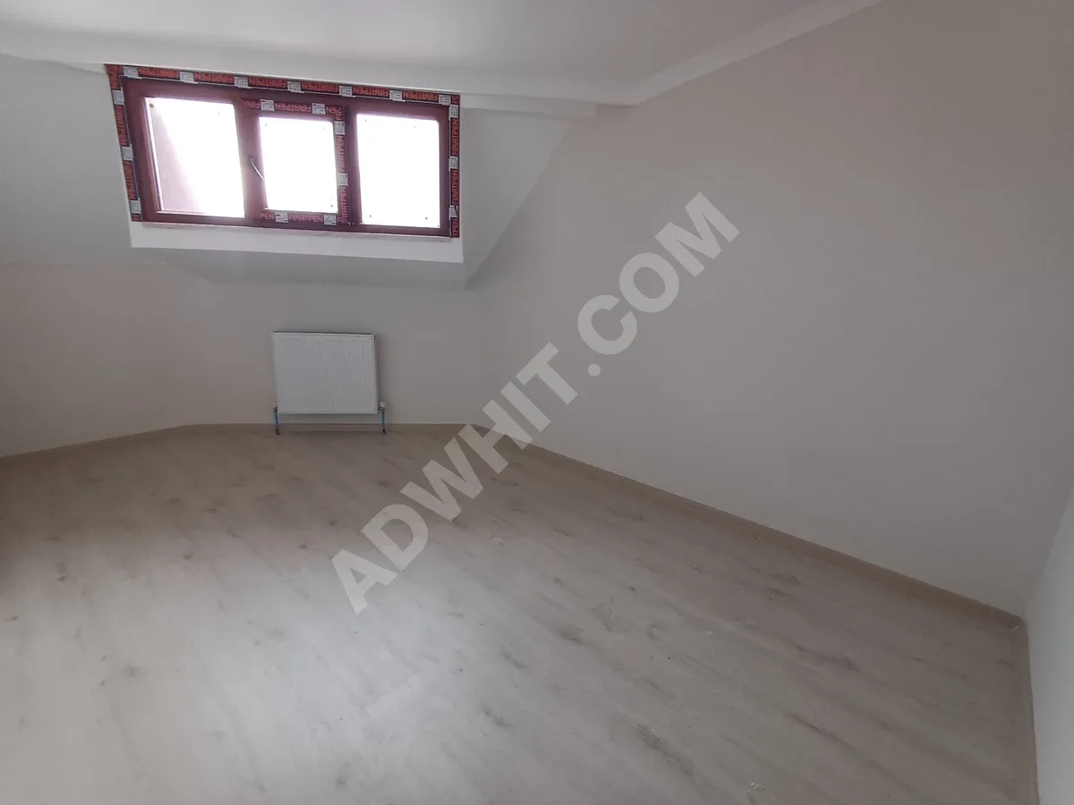 🏡 ÜSKÜDAR MERKEZDE SIFIR BİNADA 3+2 DUBLEX SATILIK DAİRE görsel 7