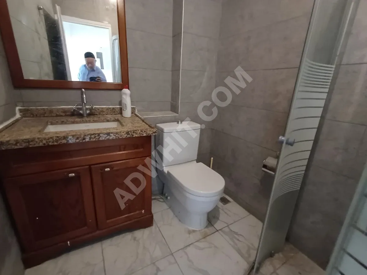 ÜSKÜDAR VALİDE-İ ATİK’TE EŞYALI KİRALIK 2+1 DAİRE görsel 20