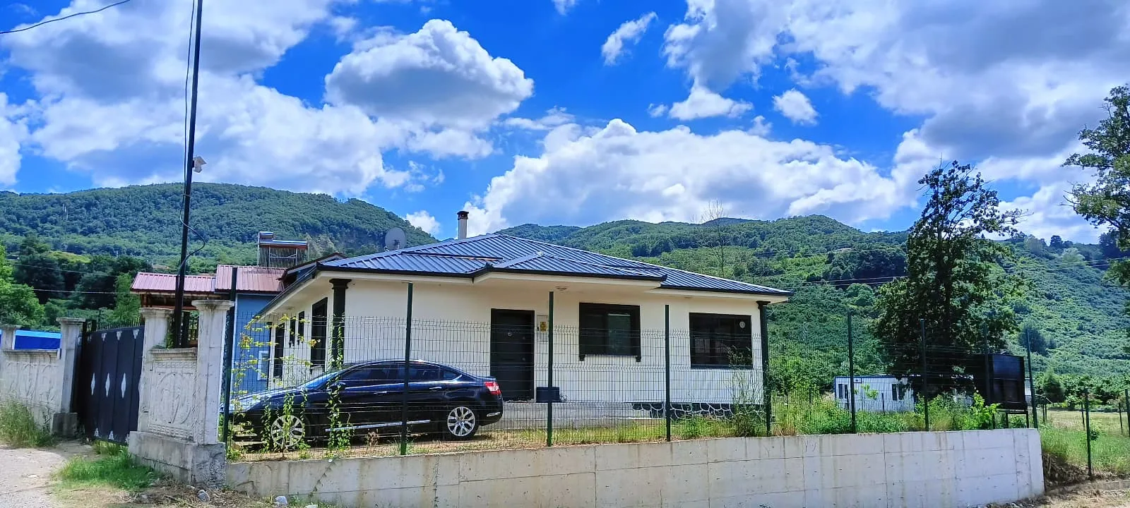 SAKARYA AKYAZI ÇAKIROĞLUNDA SATILIK MÜSTAKİL BAHÇELİ EV görsel 1