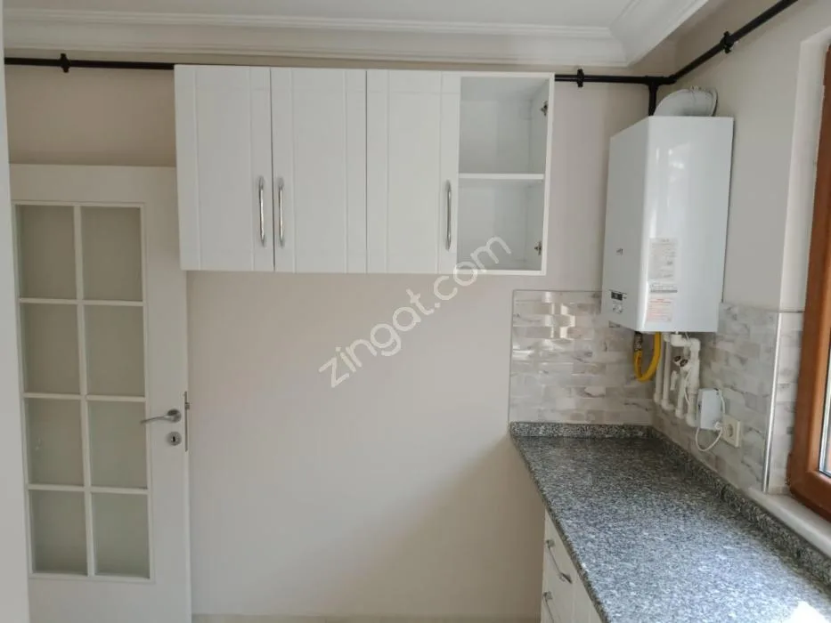 İÇERENKÖY'DE METRO DURAĞINA KOMŞU TERASLI 2+1 DUBLEKS görsel 6