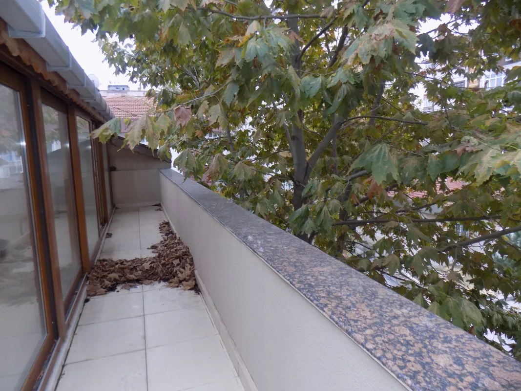 KARTAL SOĞANLIKDA TRİPLEKS İSKANLI MÜSKAKİL EV görsel 36