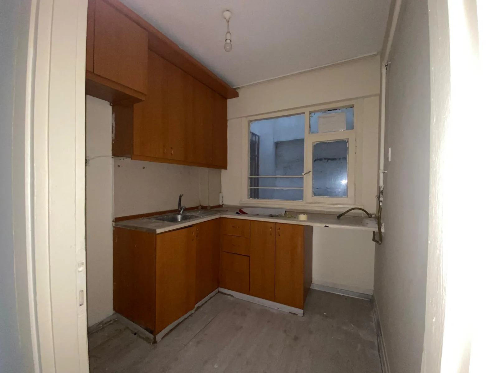 KADIKÖY RASİMPAŞA,DA MERKEZİ KONUMDA 2+1 SATILIK- KİRALIK DAİRE görsel 13